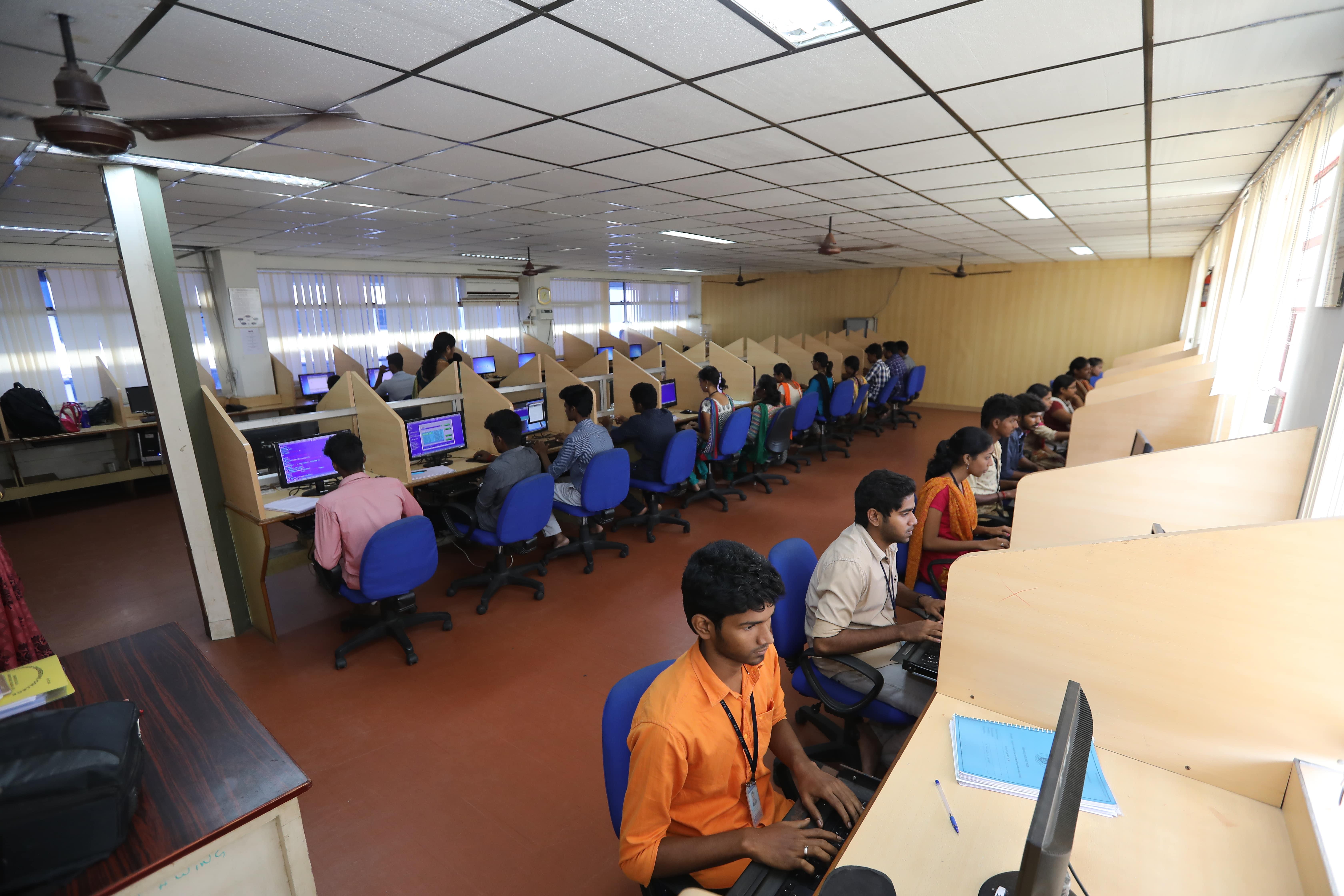 SRM Easwari Laboratories photo 2